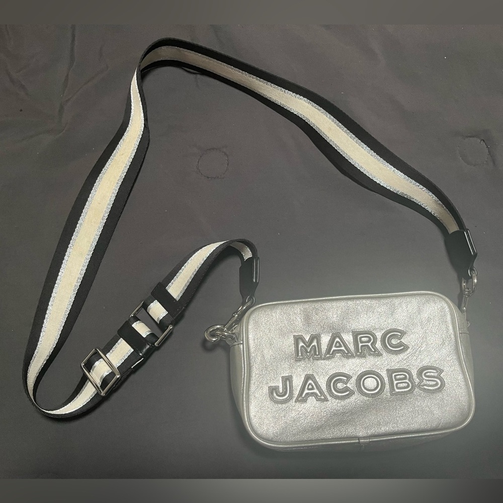 MARC JACOBS CROSSBODY BAG